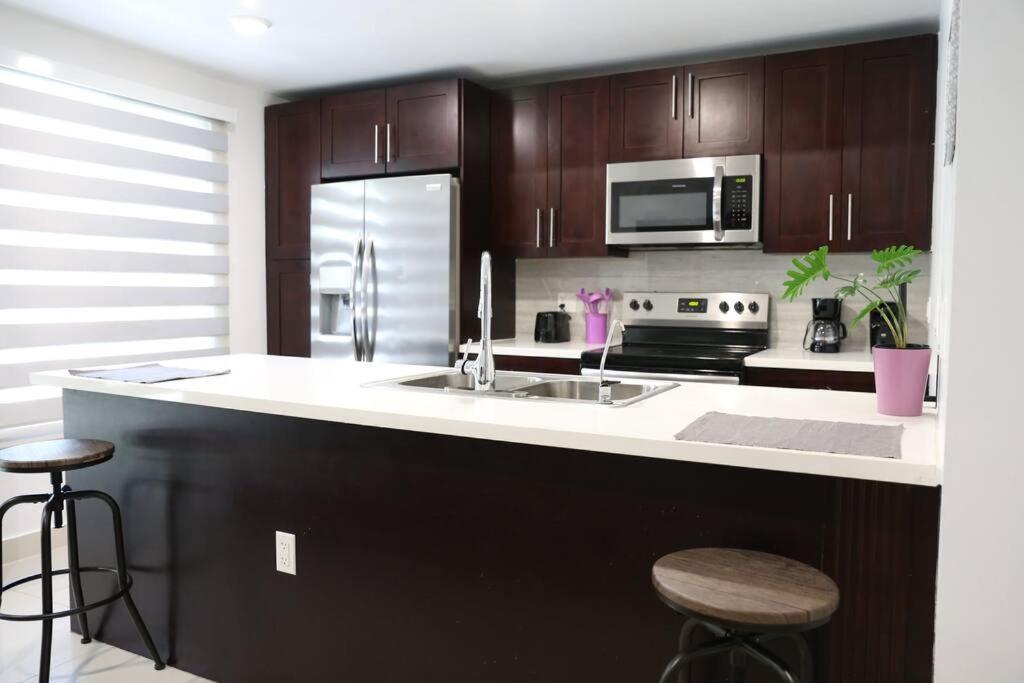 Insta Worthy Modern Bungalow Homestead Extérieur photo