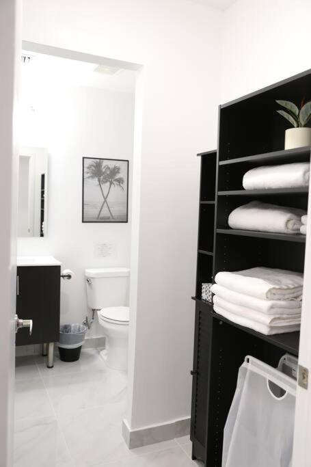 Insta Worthy Modern Bungalow Homestead Extérieur photo